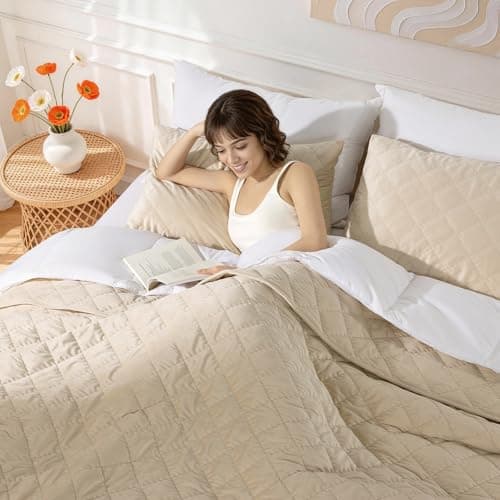 Uqocnh Luxury Velvet Quilt Set King Size 3 Piece, Soft Channel Stitch Velvet Comforter Set with 2 Pillow Shams, Lightweight Coverlet Bedspread Bedding Set for All Seasons, Beige view 4