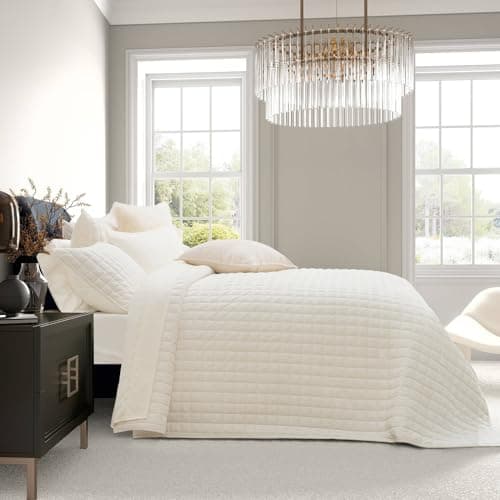 RECYCO Luxury Velvet Quilt Set King Size, Lightweight Velvet Comforter Set, Oversized Bedspread Coverlet Quilted Bedding Set, with 2 Matching Pillow Shams, for All Season, Cream White view 2