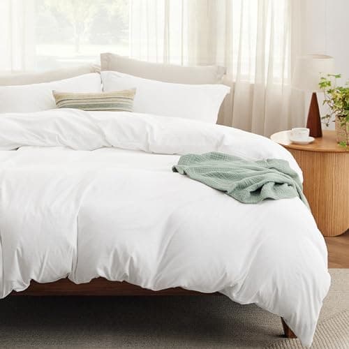 Bedsure Twin Size Duvet Cover with Fitted Sheet - 3 Pieces Prewashed Polyester Extra Soft Bedding Set, Includes 1 Duvet Cover 68''x90'' with Zipper Closure, 1 Pillow Sham, 1 Fitted Sheet, White view 1