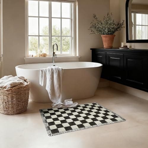 MatEssenz Checkered Bath Mat 2'x3', Black and White Waffle Weave Bathroom Rug with Tassels, Non-Slip & Quick Dry Bath Rugs for Tub and Sink, Machine Washable, Skin-Friendly Boho Decor