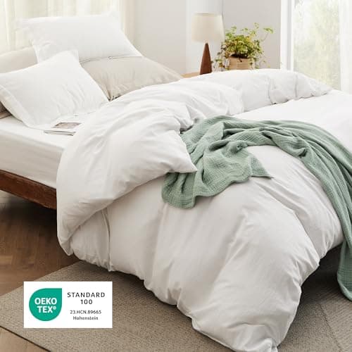 Bedsure Twin Size Duvet Cover with Fitted Sheet - 3 Pieces Prewashed Polyester Extra Soft Bedding Set, Includes 1 Duvet Cover 68''x90'' with Zipper Closure, 1 Pillow Sham, 1 Fitted Sheet, White view 4
