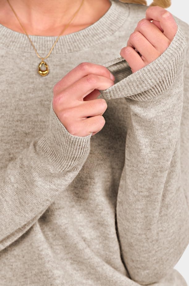 ANRABESS Women 100% Wool Long Sleeve Sweaters Fall Business Casual Outfits | Crew Neck Basic Pullover Sweater，Soft Cozy Knit Tops，2026 Fall Trendy Classic, Office Work，Warm Winter Layering Clothes view 5