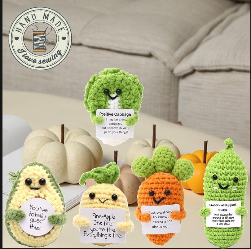 Fumonebuty 5PCS Handmade Emotional Support Crochet Gift ，Encouragement Support Vegetables and Fruits Knitted Dolls with Positive Card Cute Positive Crochet Animals Cheer Up Gift for Friends view 4